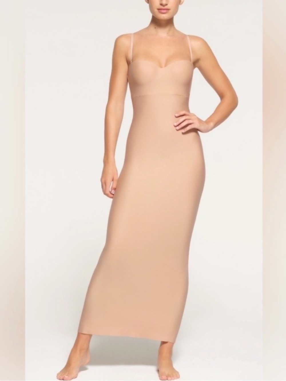 NWT SKIMS Molded Body Underwire
Long Maxi Dress